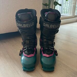 Dalbello Cabrio LV Free 105 flex Women’s – Mondo Size 25.5